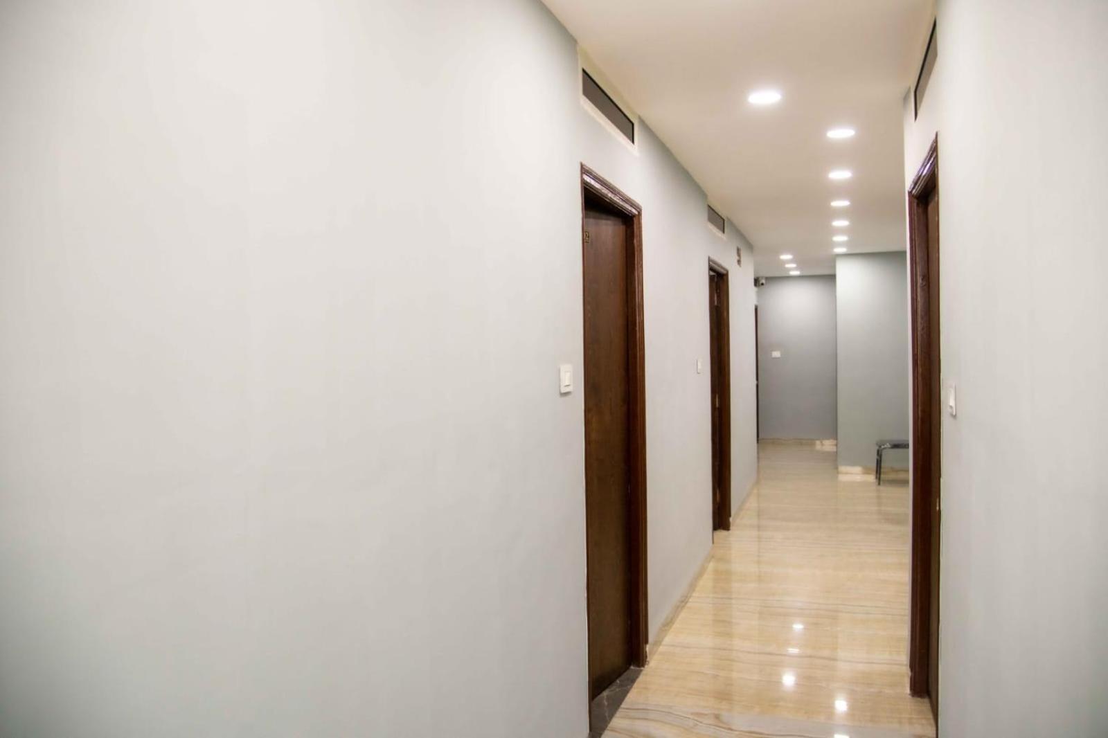 Hotel Abhinandan Indore Exteriör bild
